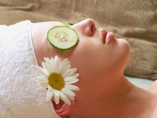 WHY ORGANIC SKINCARE? THE BENEFITS OF ORGANIC FACIALS AND PRODUCTS