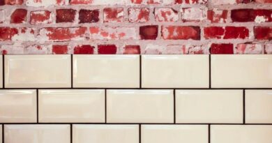 HOW TO LAY CERAMIC TILE